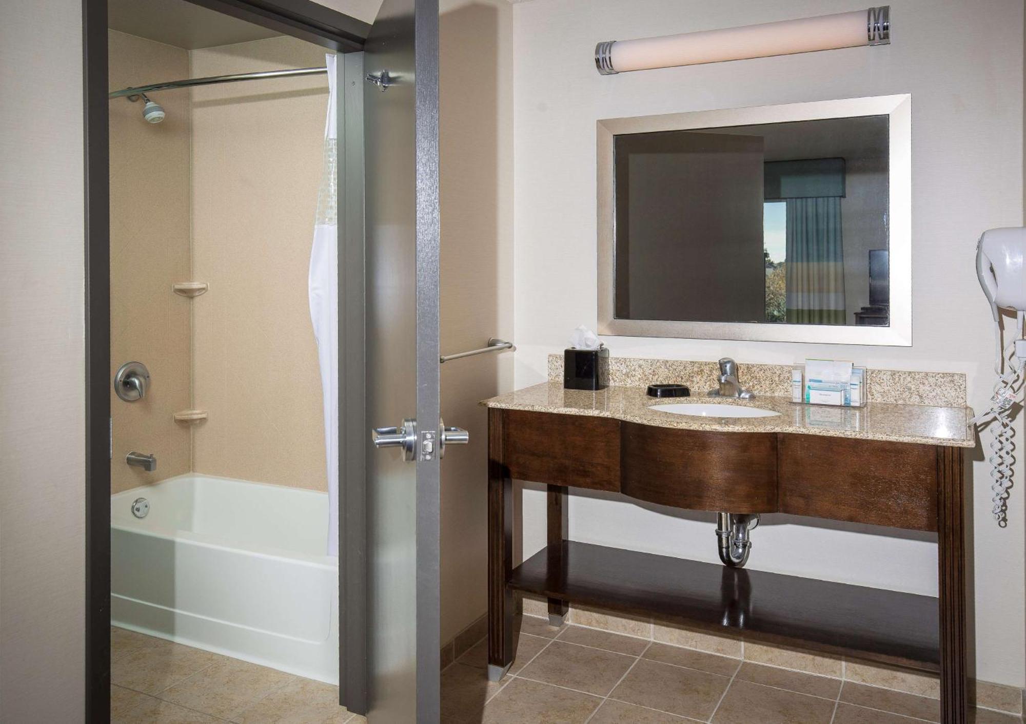 Hampton Inn & Suites Suisun City Waterfront Dış mekan fotoğraf