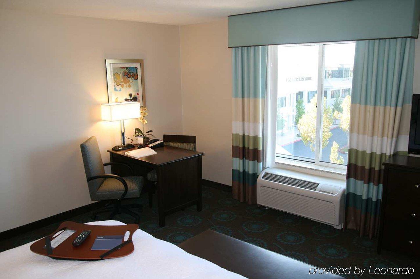 Hampton Inn & Suites Suisun City Waterfront Oda fotoğraf